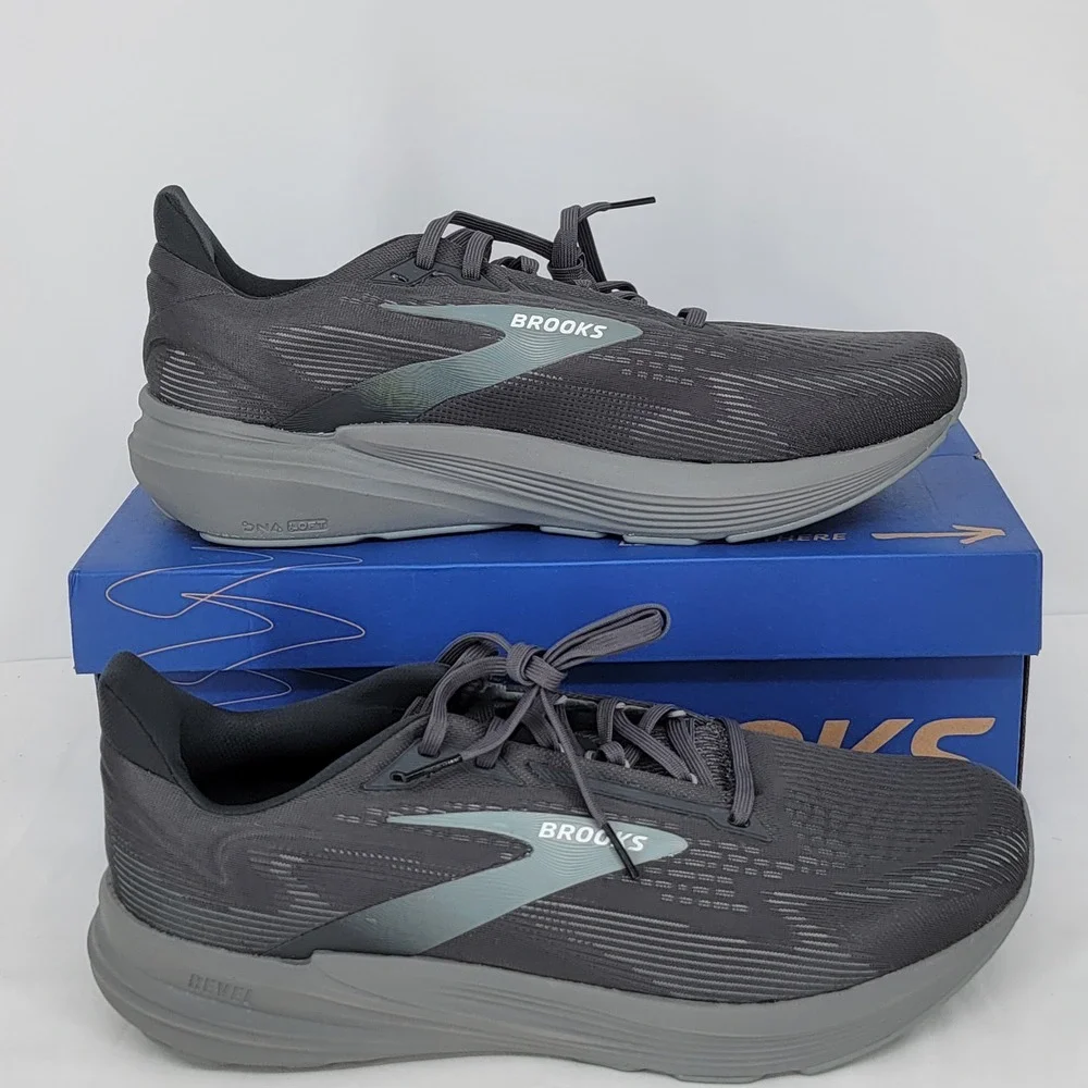 Brooks Revel 8 Mens 13 Wide 2E Running Shoes Primer Blackened Pearl